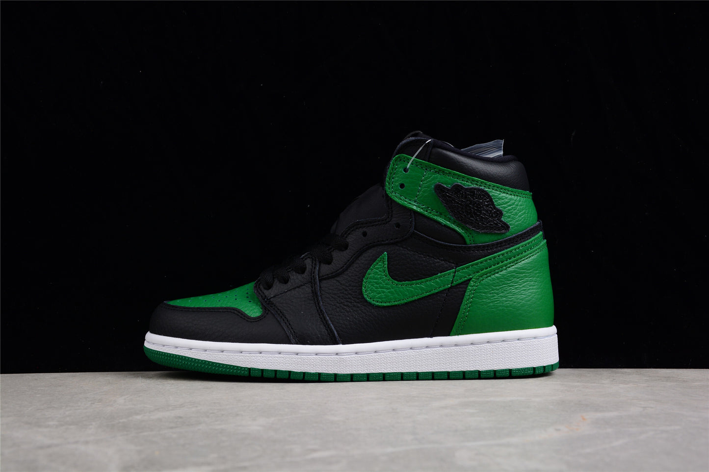 R42 Air Jordan 1 Pine Green OG  555088-030