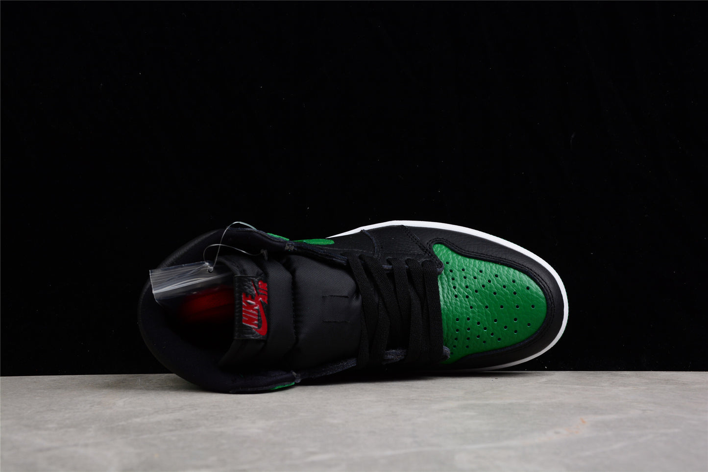 R42 Air Jordan 1 Pine Green OG  555088-030