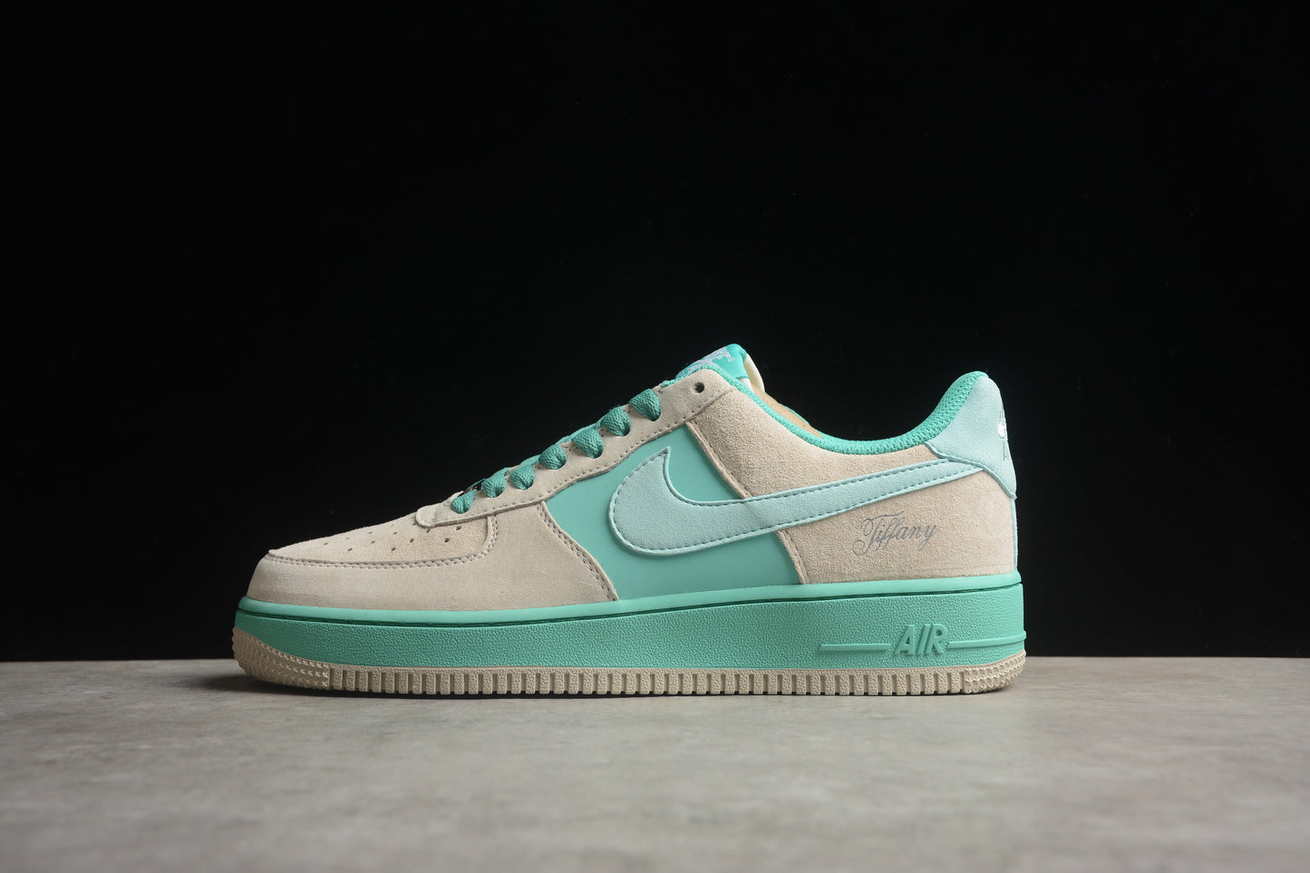 Tiffany & Co. x Nk Air Force 1'07 Low SP "Friends and Family" DZ1382-222