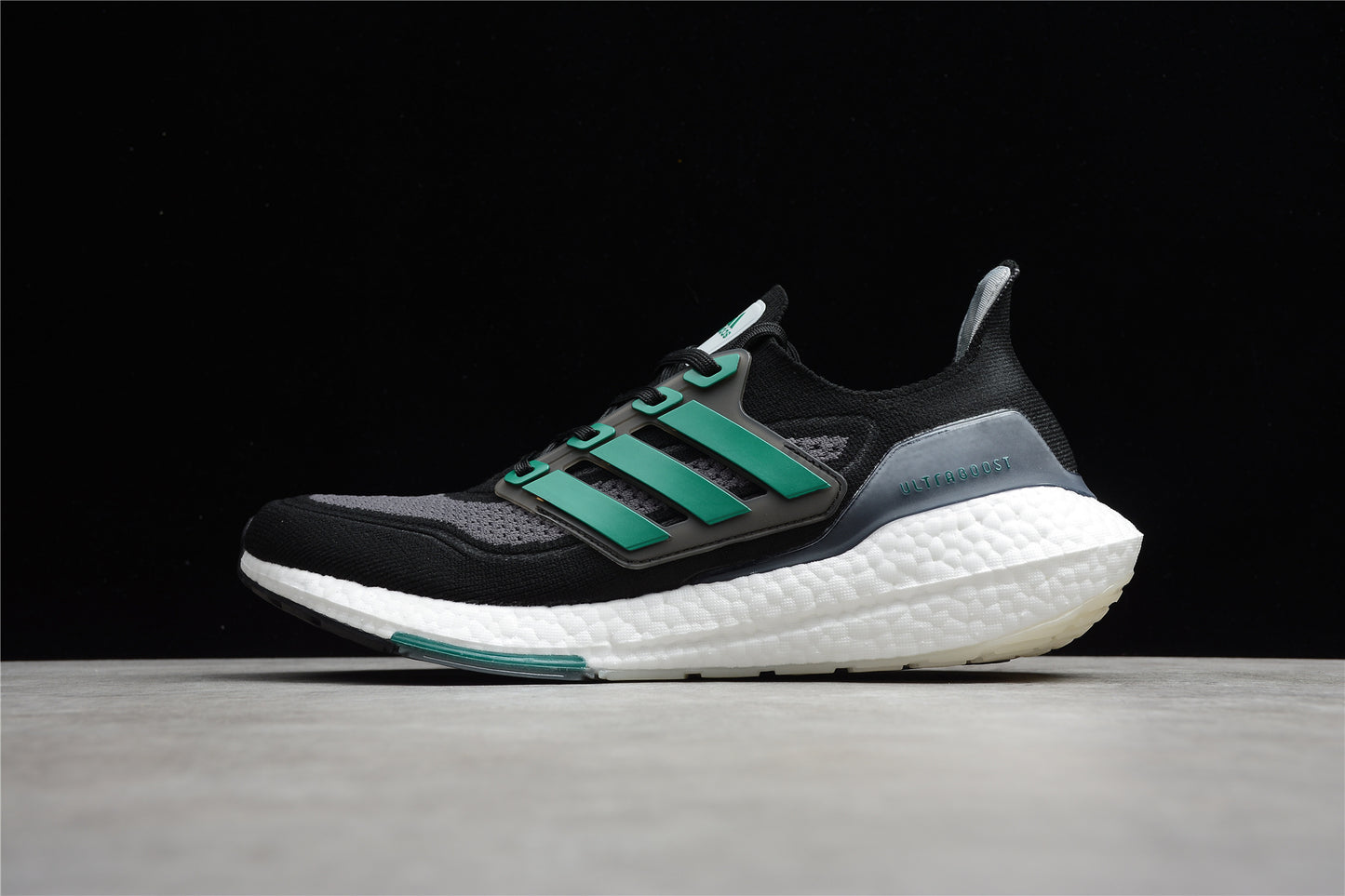 UL TRABOOST 21 UB21 FZ1923