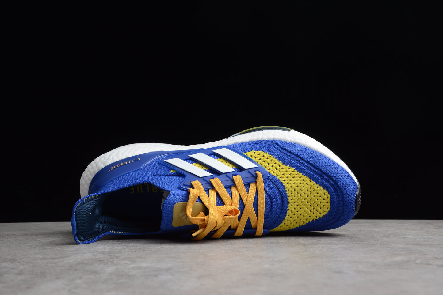 Ultra Boost UB21 FZ1926