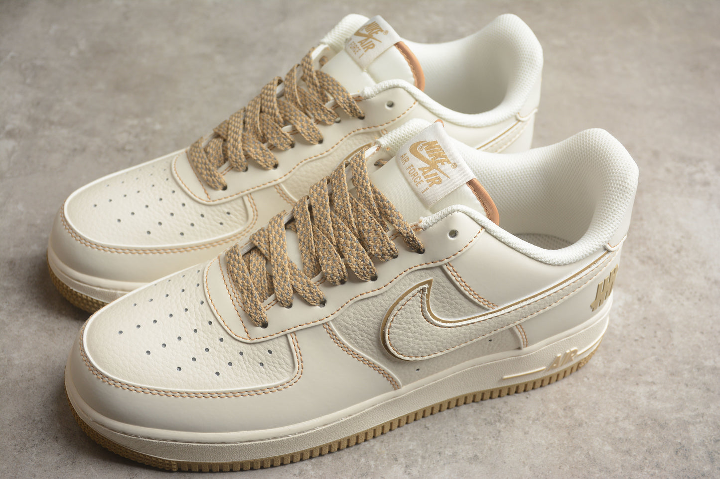 Undefeated x Nk Air Force 1'07 Low UT2022-028