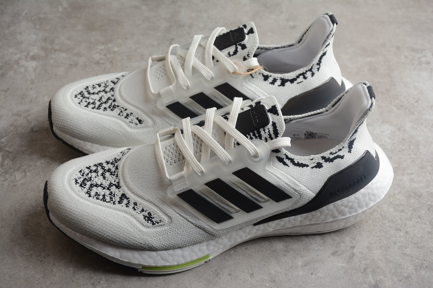 a.didas Uitra Boost 22 GX5573