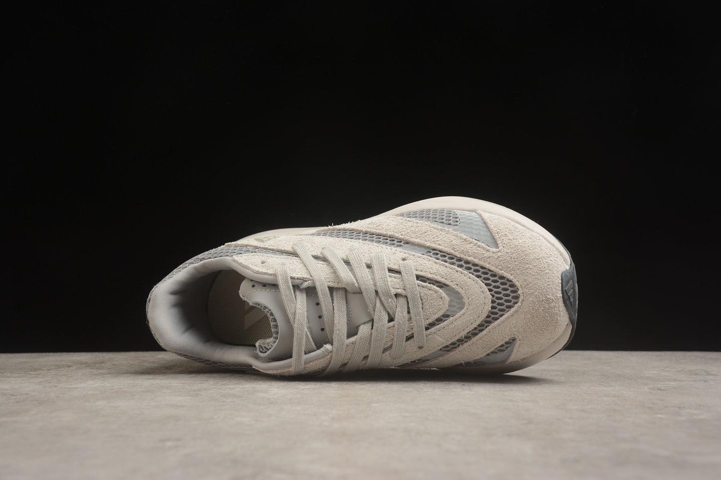 adidas LIGHTSTRIDE JQ9975